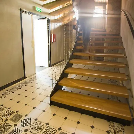 Appart'Hotel Les Fleurines By Urban Style *