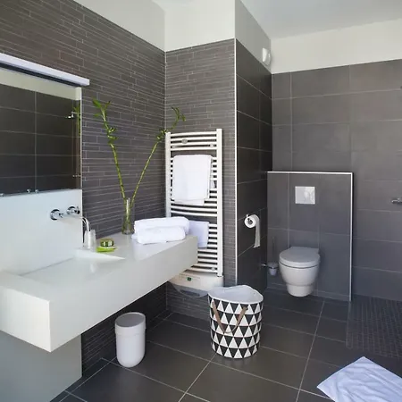 Appart'Hotel Les Fleurines By Urban Style Apartment *