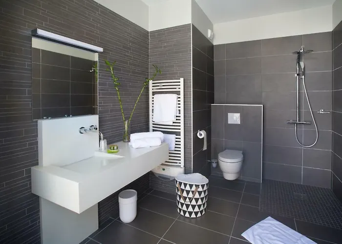 Les Fleurines By Urban Style Apartament *